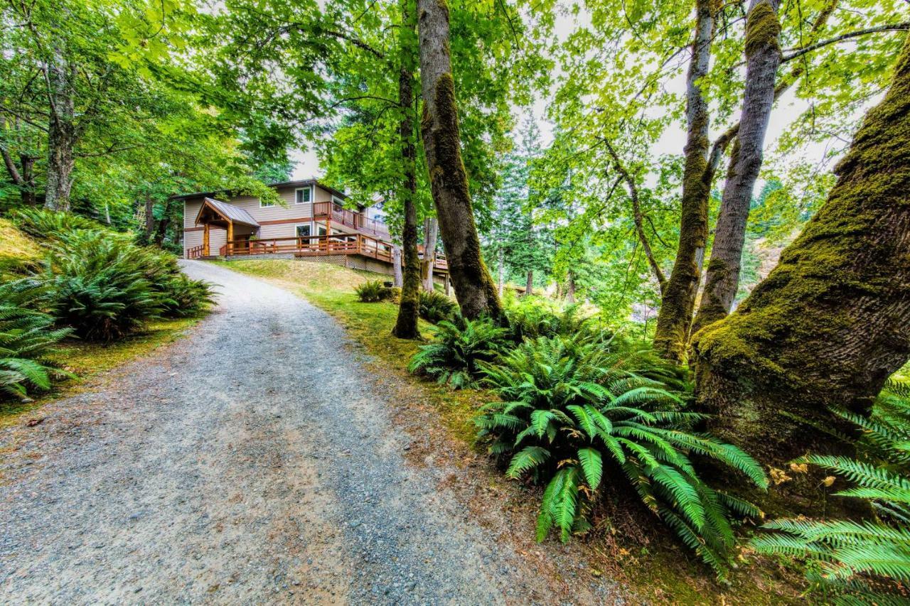 Gowlland Harbour Resort Heriot Bay Esterno foto