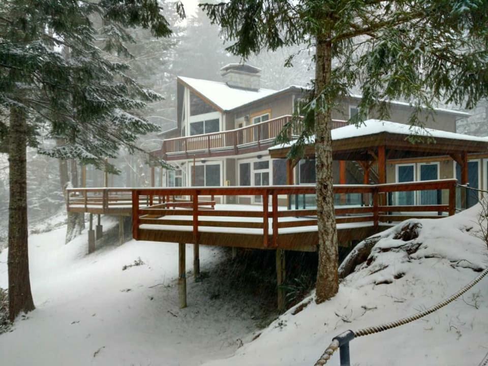 Gowlland Harbour Resort Heriot Bay Esterno foto