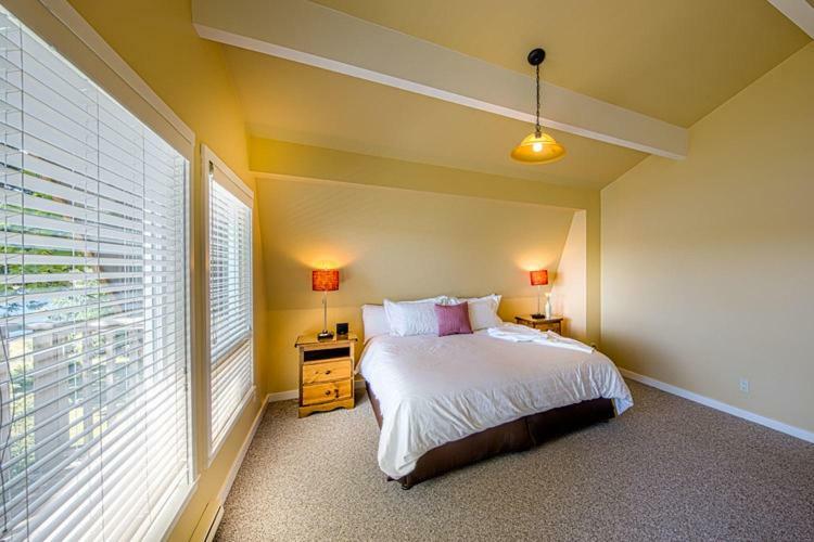 Gowlland Harbour Resort Heriot Bay Esterno foto