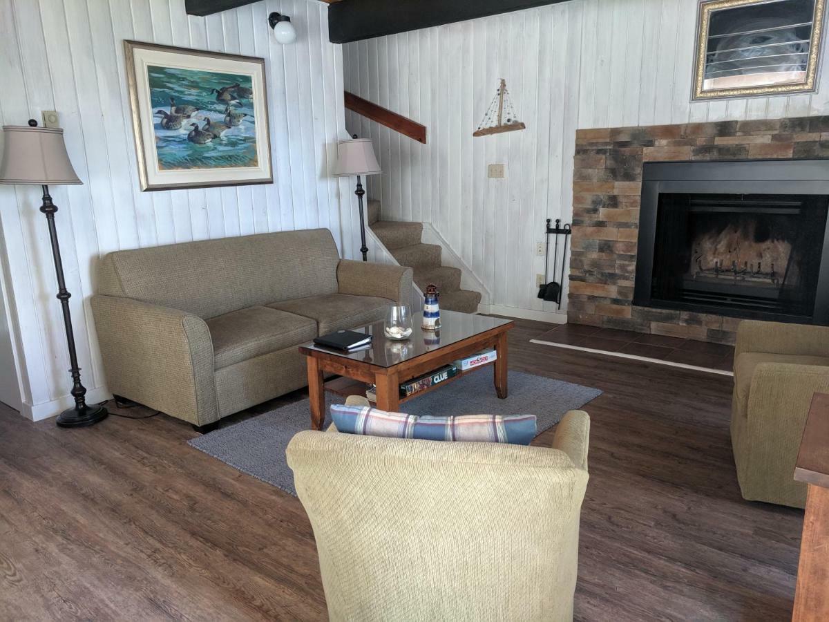 Gowlland Harbour Resort Heriot Bay Esterno foto