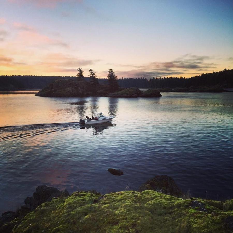 Gowlland Harbour Resort Heriot Bay Esterno foto