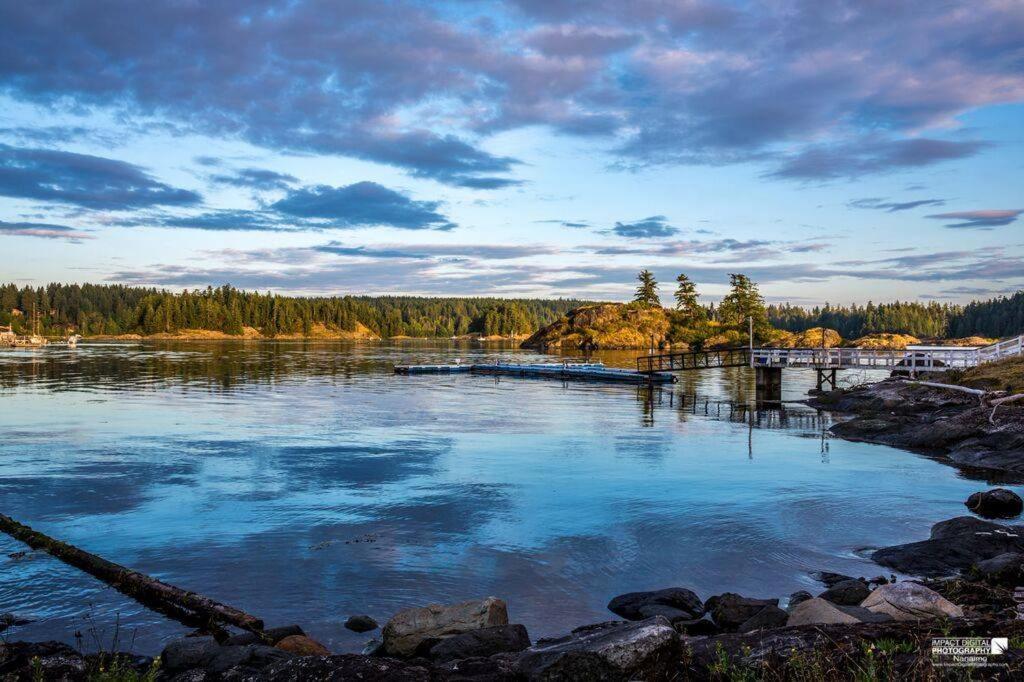 Gowlland Harbour Resort Heriot Bay Esterno foto